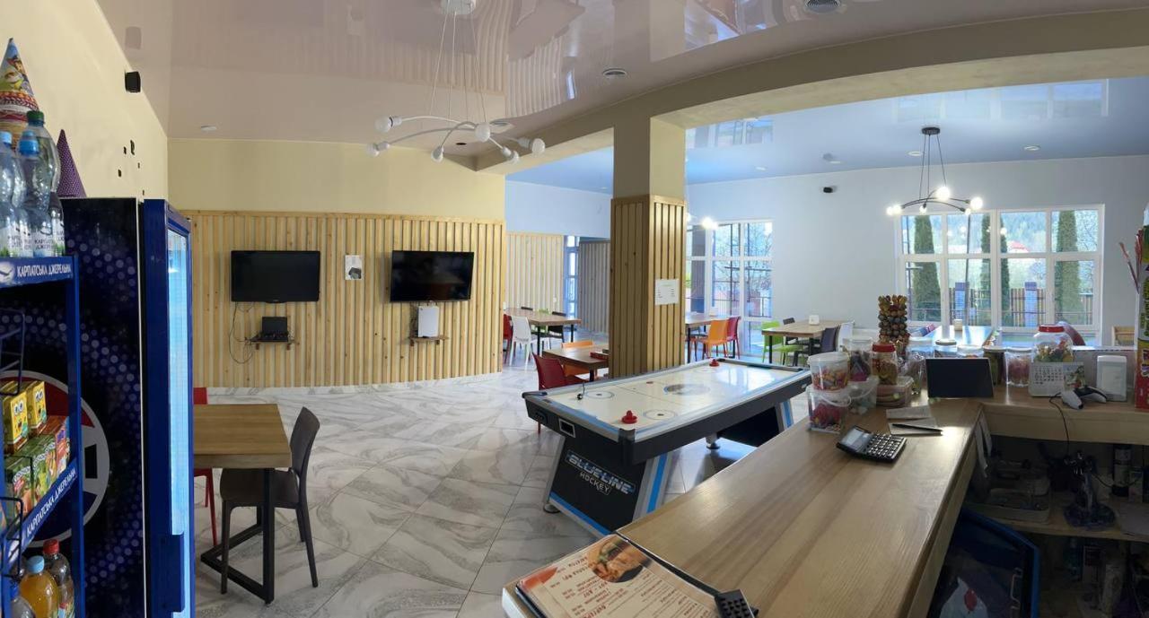 Гірка Hotel Skole ภายนอก รูปภาพ